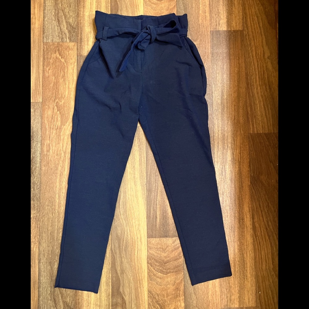 New York and Company High Waisted Paper bag Pants!!